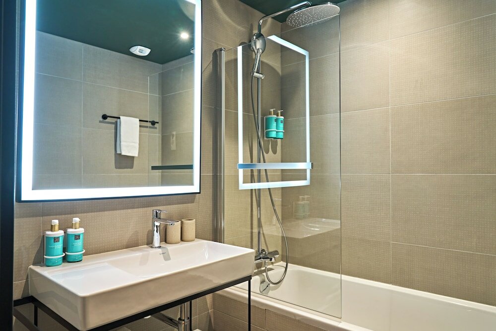 Фото Novotel Rouen Centre Cathédrale