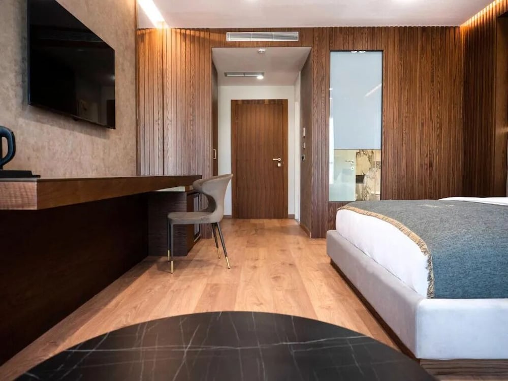 Фото Отель Marinaj