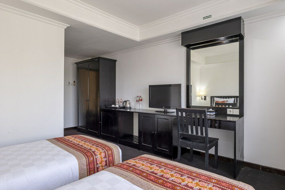 Фото Jimbarwana Hotel