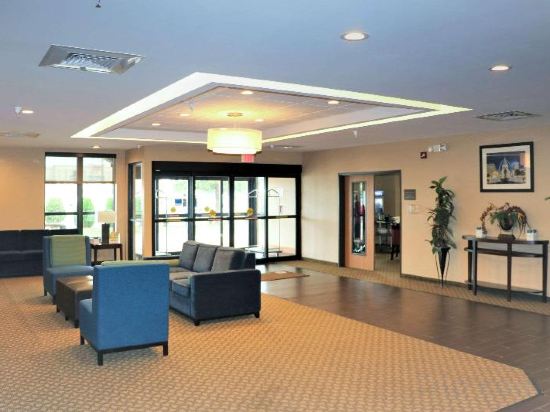 Фото Comfort Inn & Suites Sikeston I-55