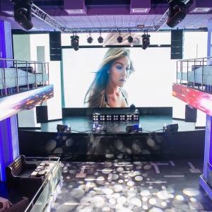 Фото Макхолл