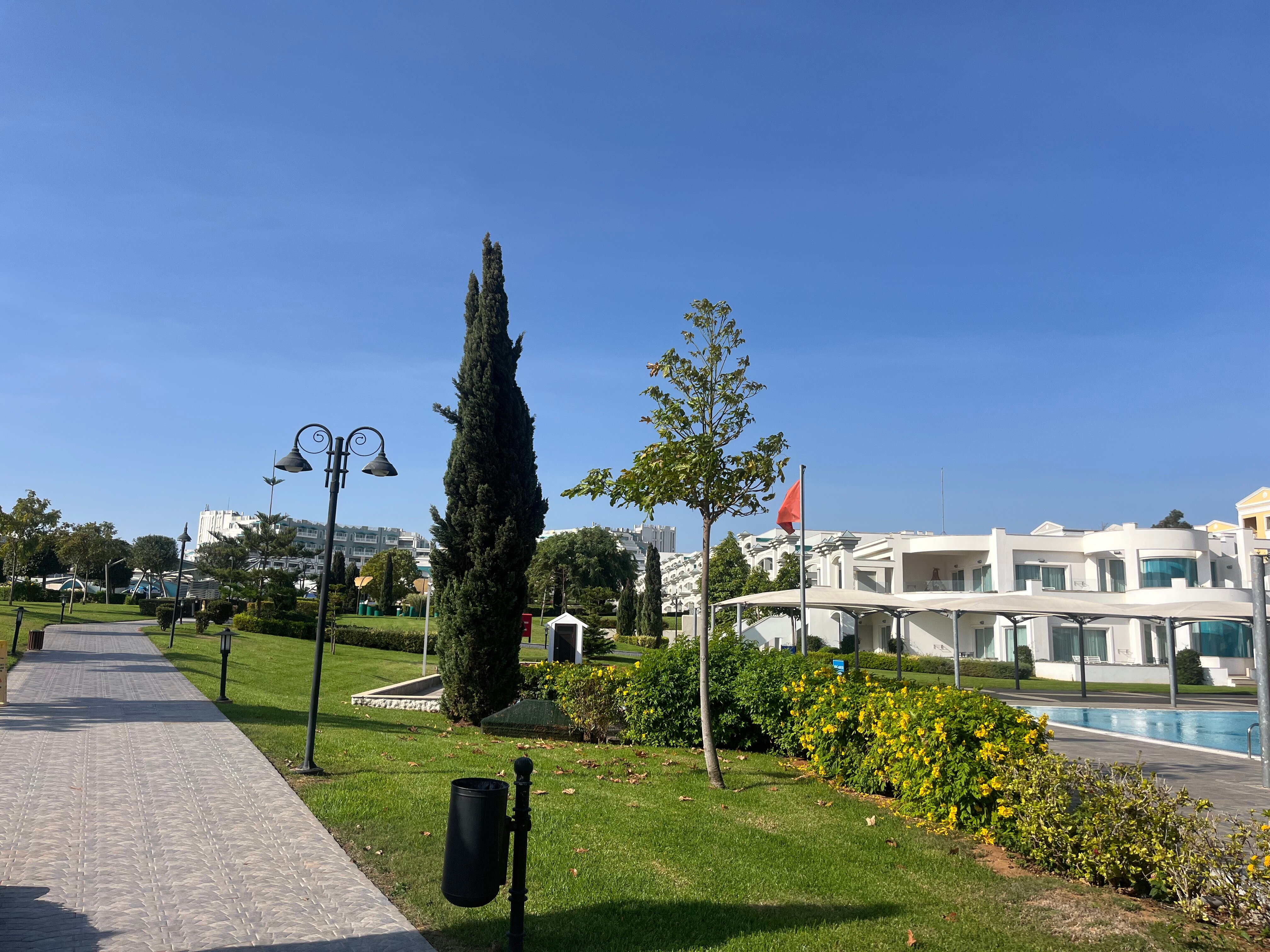 Фото Limak Cyprus Deluxe Hotel