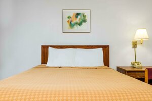 Days Inn by Wyndham Mt. Sterling (Kentucky, Montgomery County, Mount Sterling, 705 Maysville Road), hotel