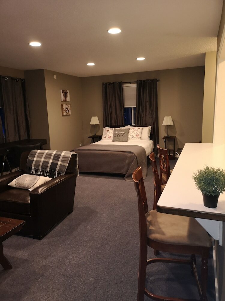 Фото Banff Boundary Lodge