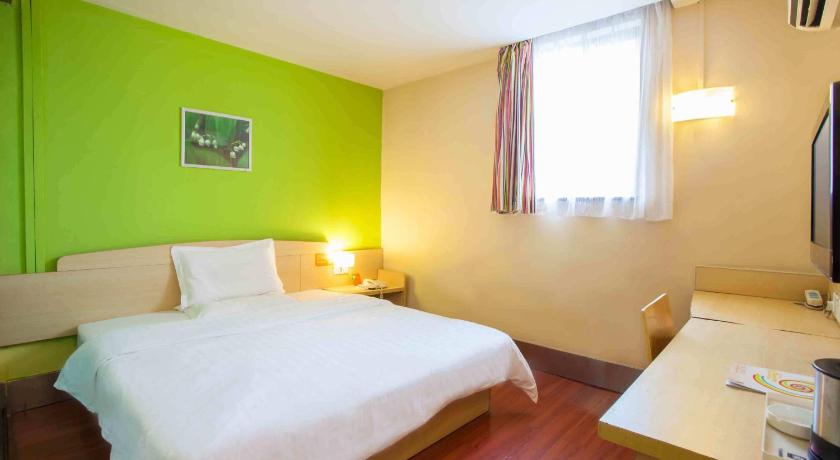 Фото 7Days Inn Chain Hotel Chongqing Wanzhou Gaosuntang Chongbai