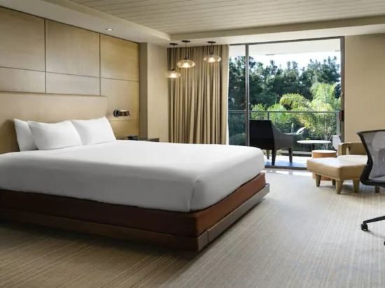 Фото Hotel La Jolla, Curio Collection by Hilton