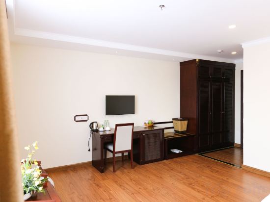 Фото Iris Dalat Hotel