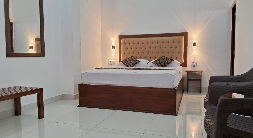 Фото Holiday Fashion Inn