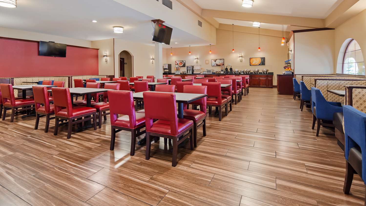 Фото Best Western Plus Heritage Inn