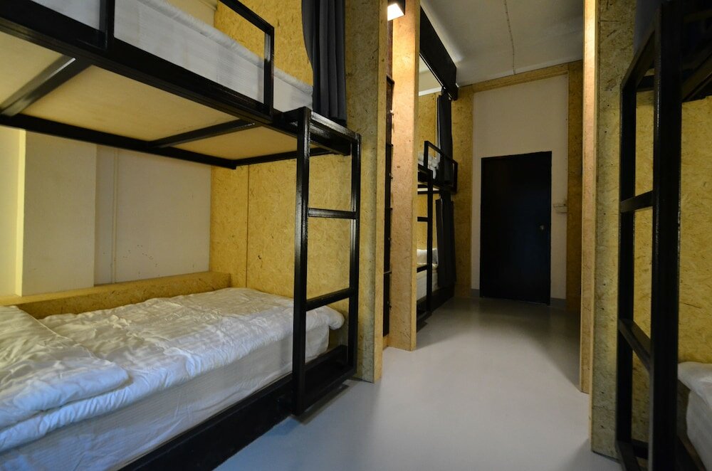 Фото Hugger Hostel - Adults Only