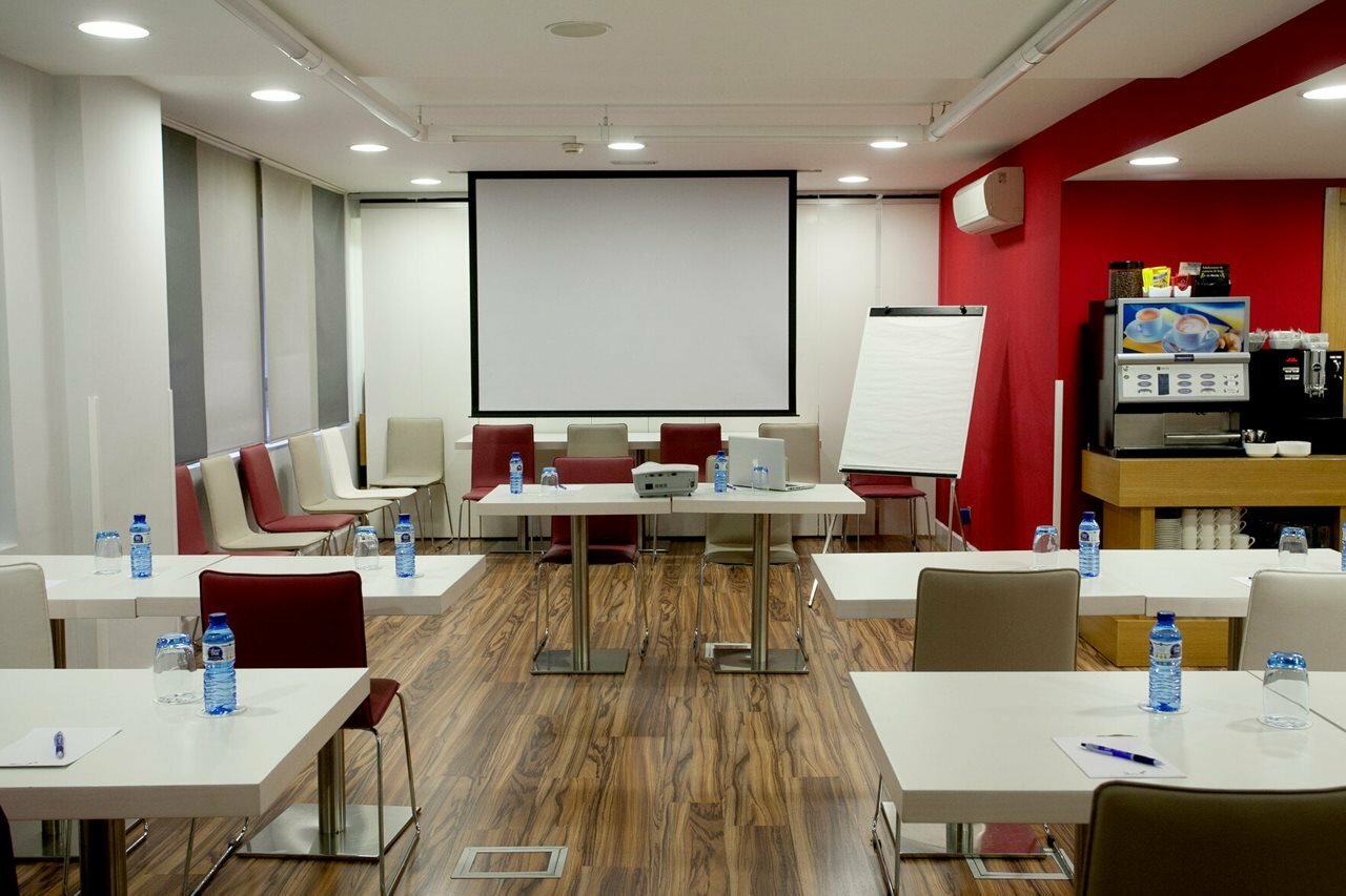 Фото Muralto Madrid Princesa