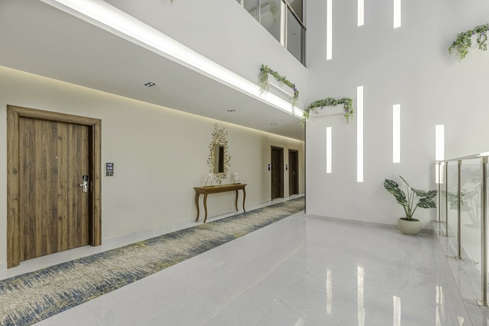 Фото Seven Gardens Hotel