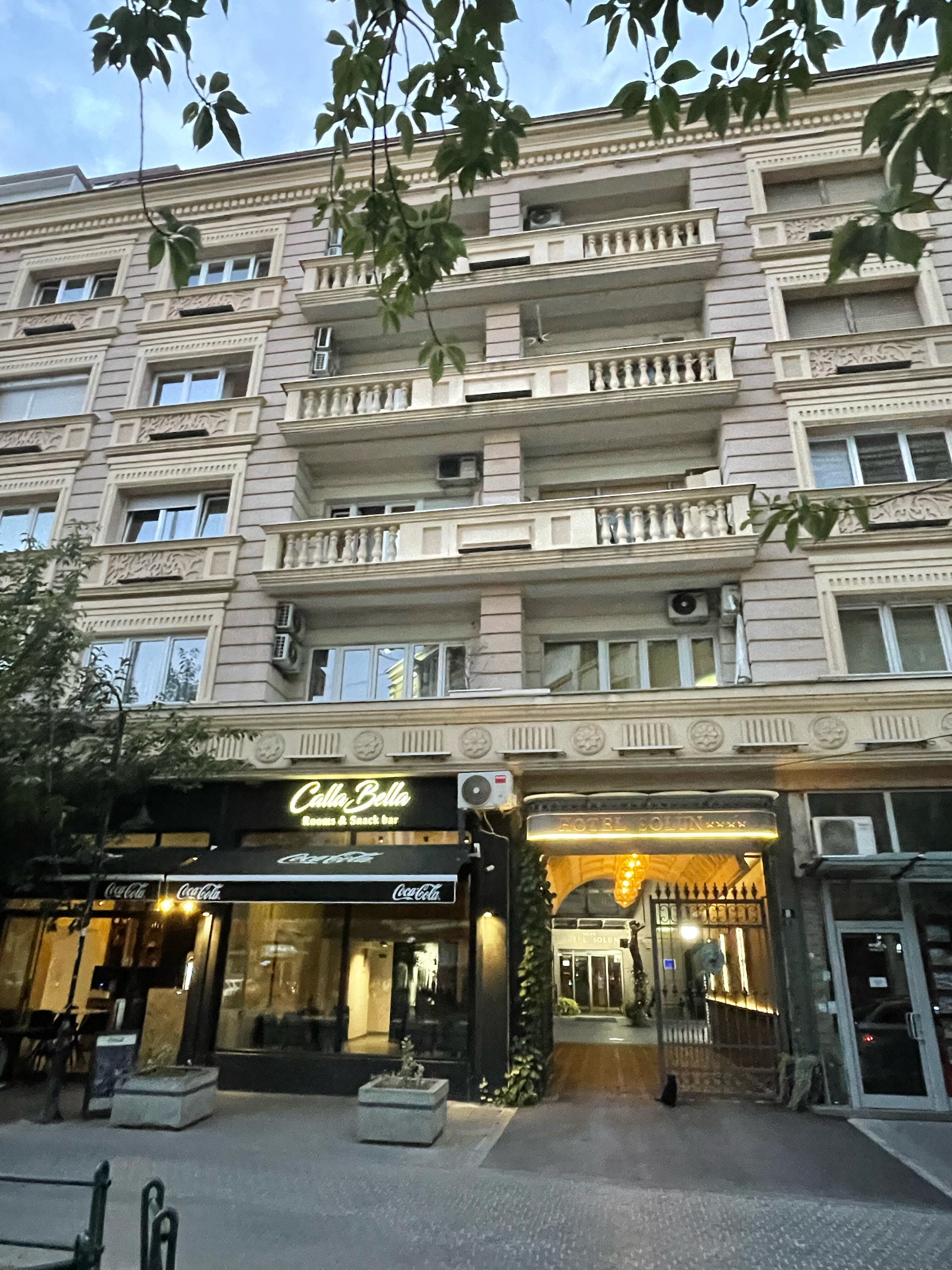 Фото отеля 1