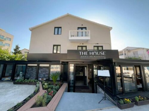 Гостиница The House Rooms в Будве