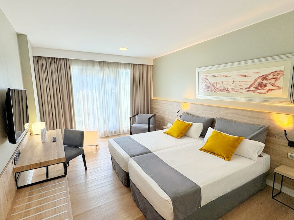 Фото Eurohotel Barcelona Gran VIA Fira