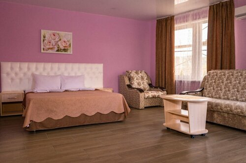 Гостиница Золотой Восход в Новомихайловском