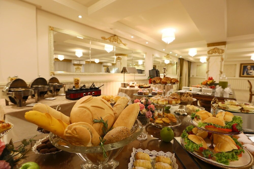 Фото Golden Lis Hotel Boutique