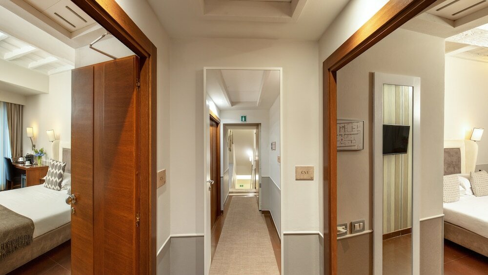 Фото Condotti Palace