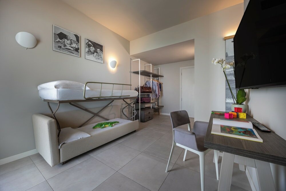 Фото Nautilus Family Hotel