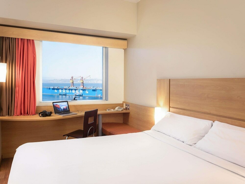 Фото Ibis Valparaiso