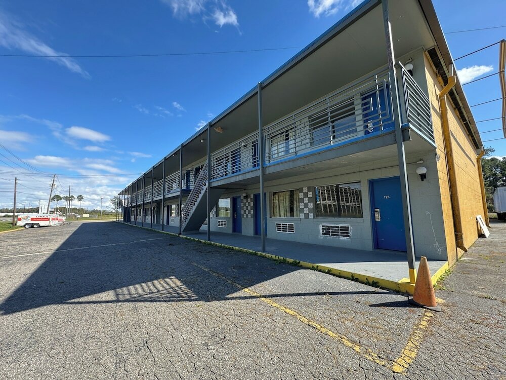 Фото Knights Inn Selma