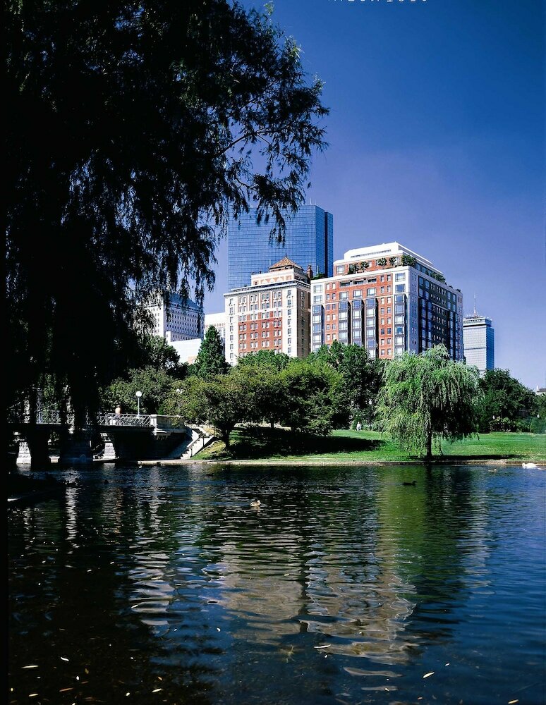 Фото The Newbury Boston