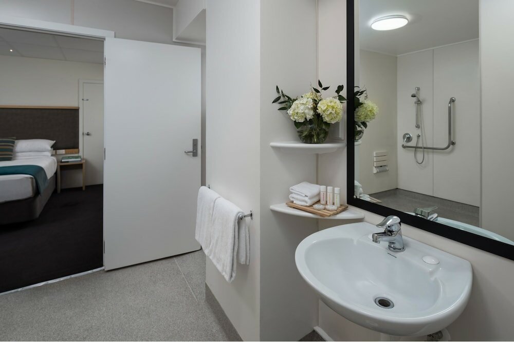 Фото Atura Wellington
