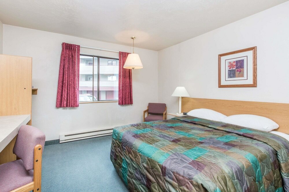 Фото Super 8 by Wyndham Ketchikan