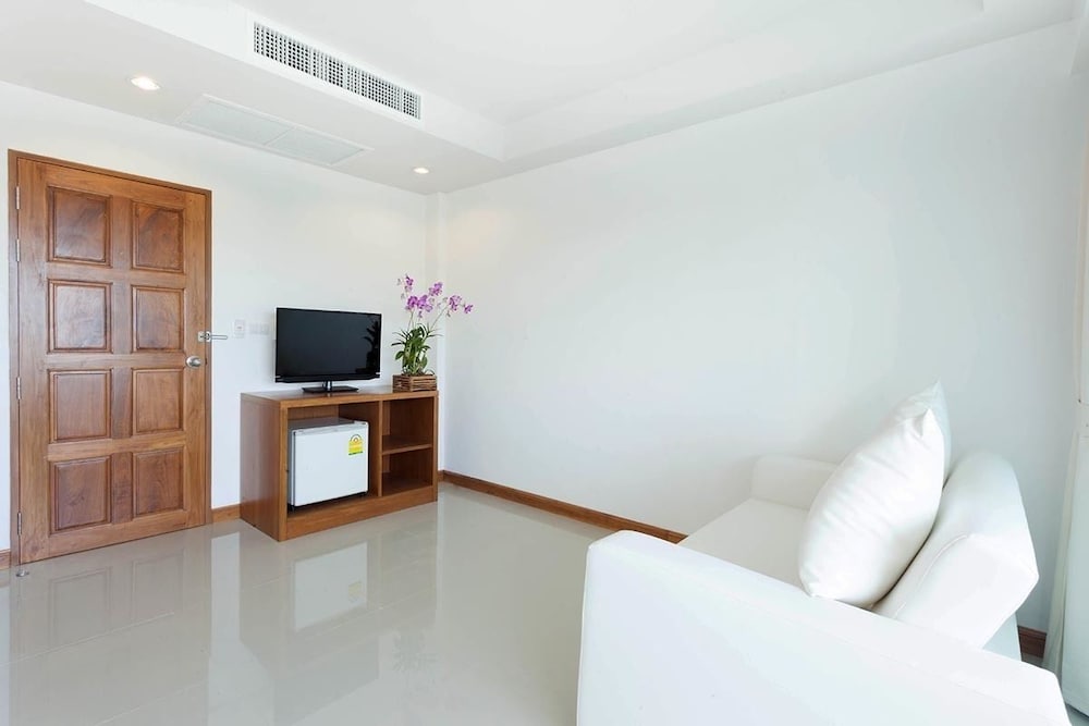 Фото Rawai Princess Hotel