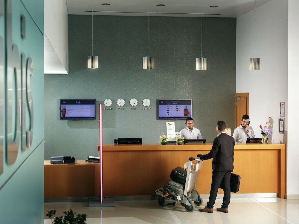 Фото Ibis Abu Dhabi Gate