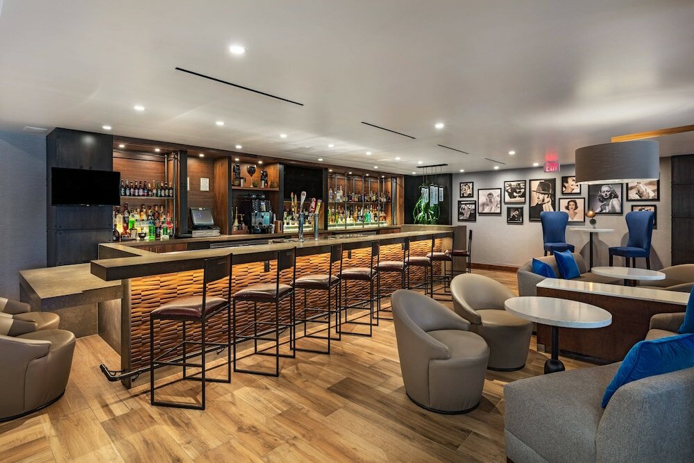 Фото Four Points by Sheraton Los Angeles Westside