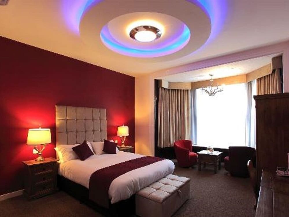 Фото The Pearl Hotel