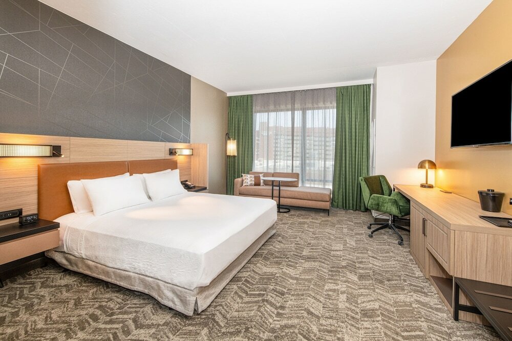 Фото SpringHill Suites by Marriott Baltimore Downtown Convention Center Area
