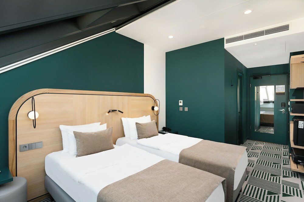 Фото Hotel Oktogon