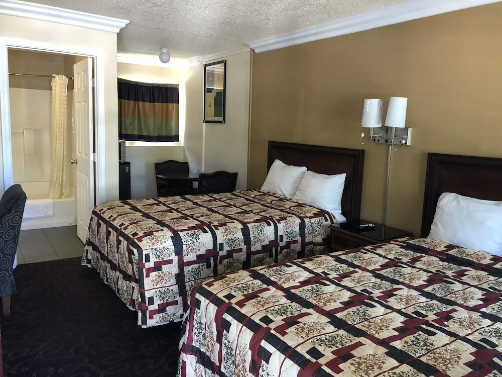 Фото Lamplighter Motel