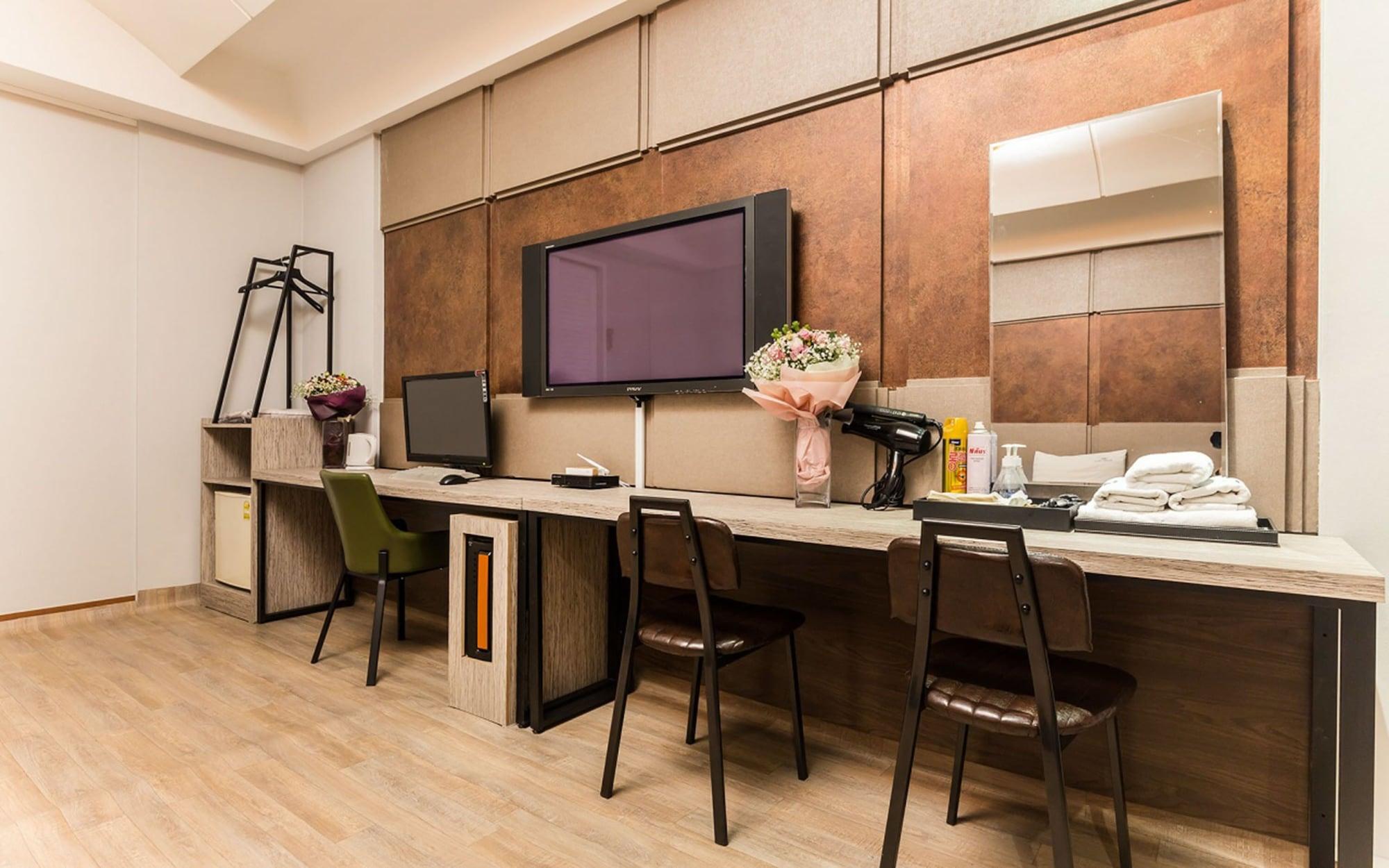 Фото Hotel No. 1