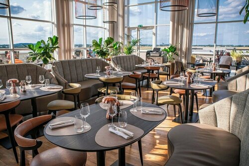 Внешний вид отеля Ac Hotel Paris Le Bourget Airport by Marriott в Дюни, фото 2