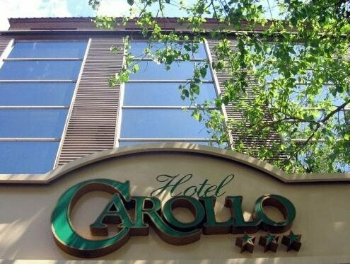 Внешний вид отеля Hotel Carollo в Мендосе, фото 3