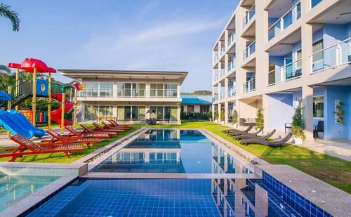 Surf & Sand Resort