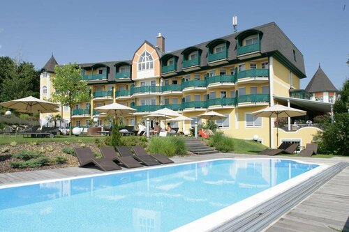Гостиница Maiers Kuschelhotel deluxe - Adults only в Фюрстенфельде