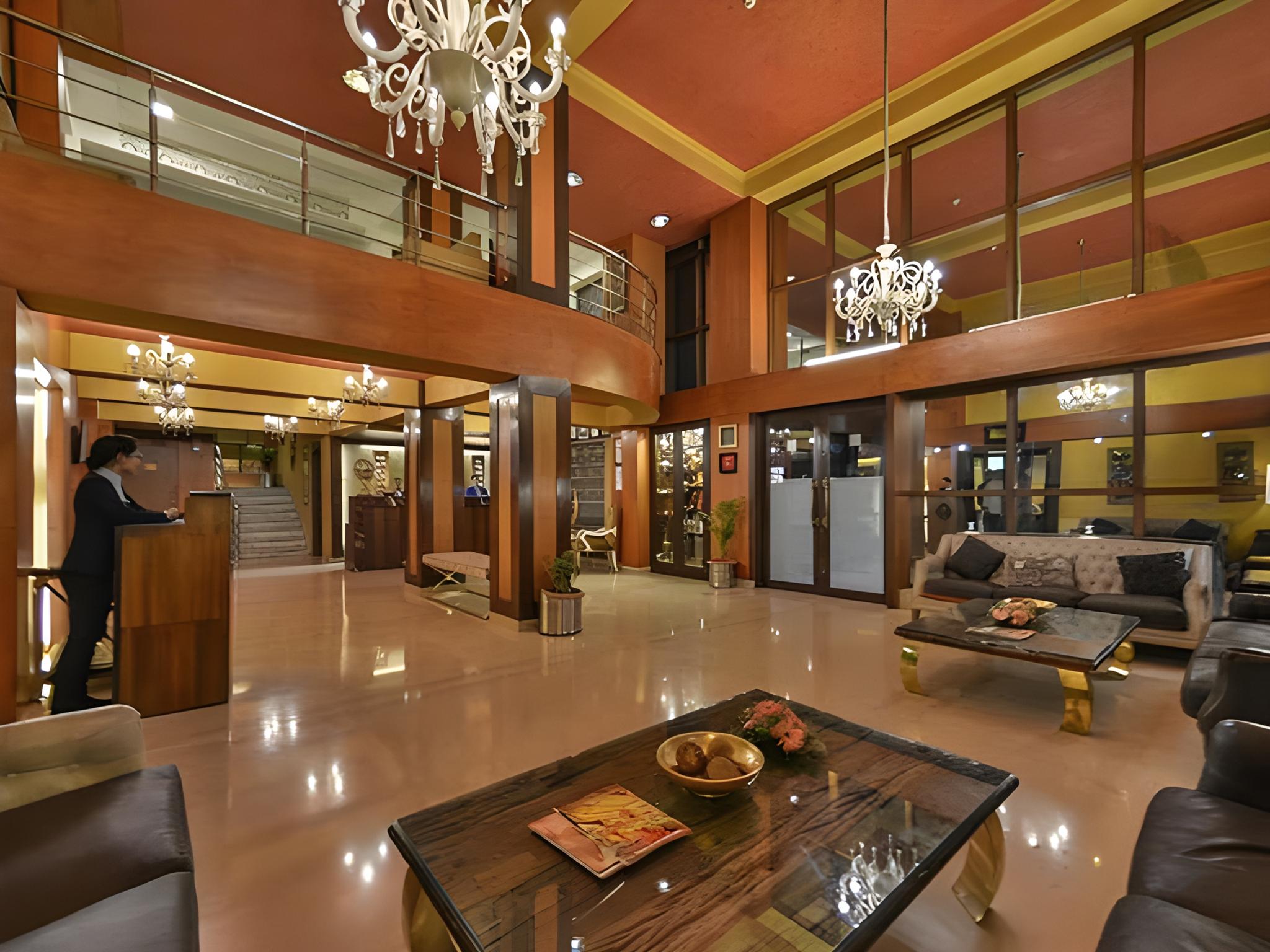 Фото отеля 2