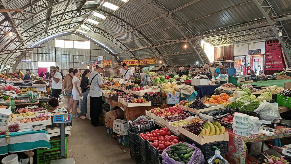 Продуктовый рынок Павильон овощей и фруктов, Чолпон‑Ата, фото