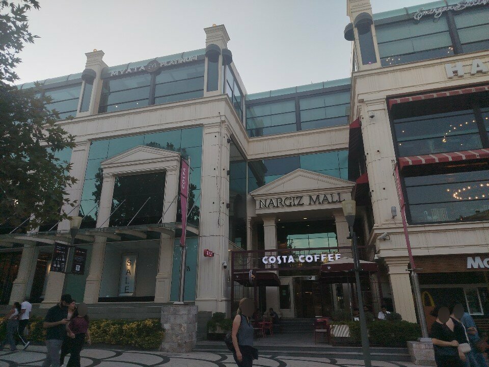 Əyləncə mərkəzi VR Bee, Bakı, foto