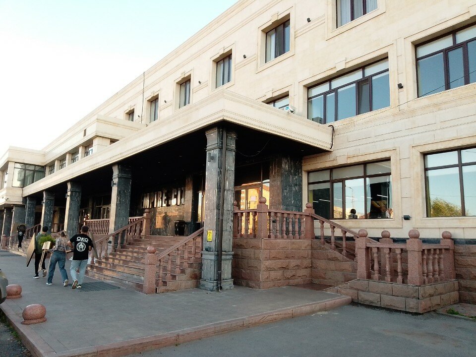 Фото Empire city