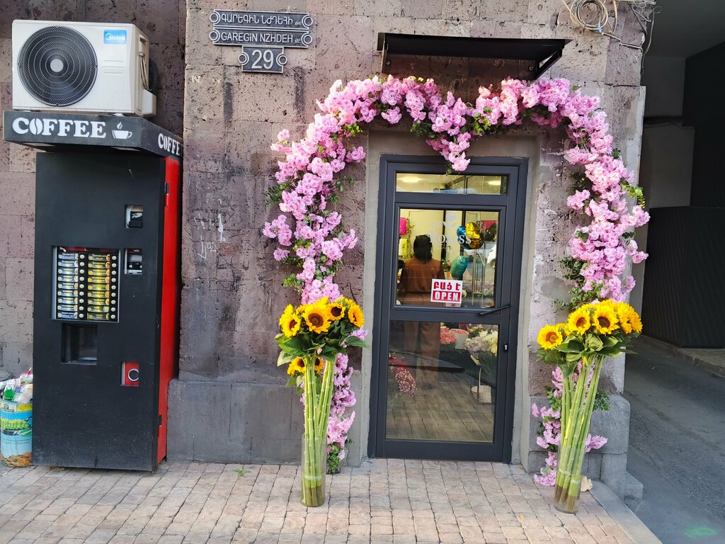 Flower shop Rosess, Yerevan, photo