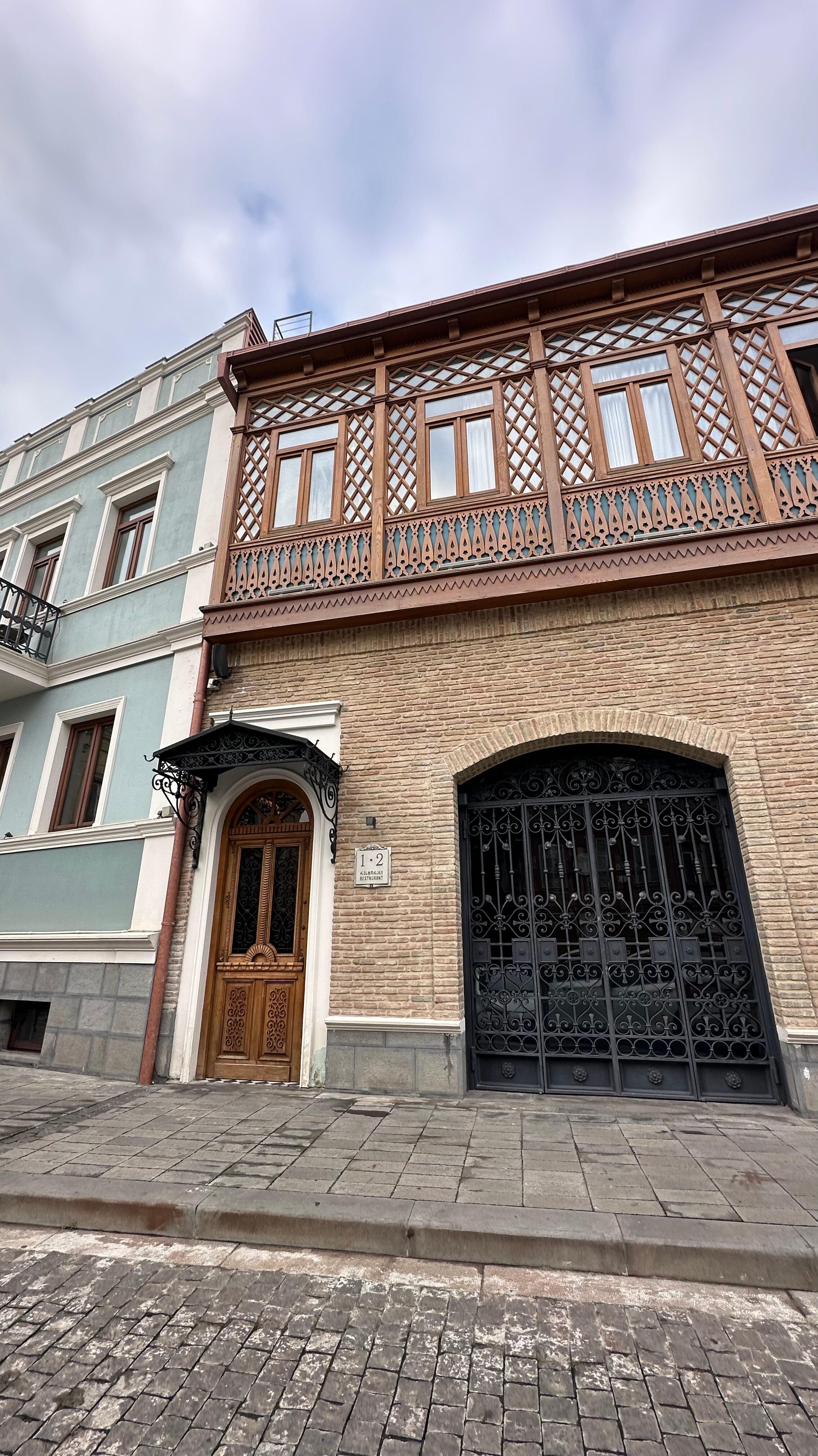 Фото Puris Moedani