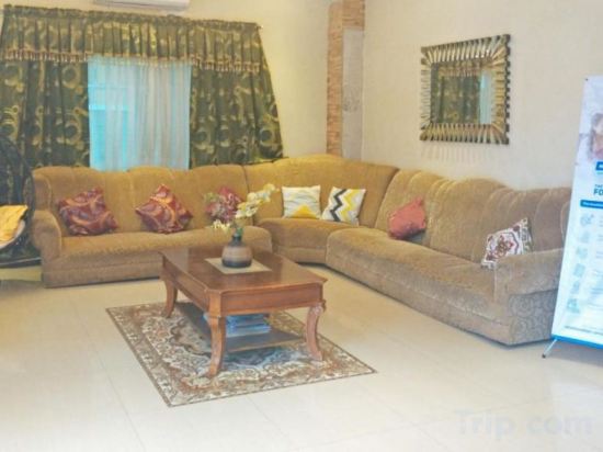 Фото RedDoorz near Talisay District Hospital