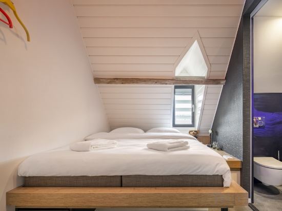 Фото Bunk Hotel Utrecht