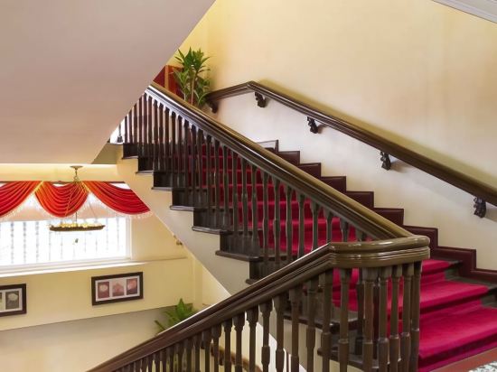 Фото White Knight Hotel Intramuros