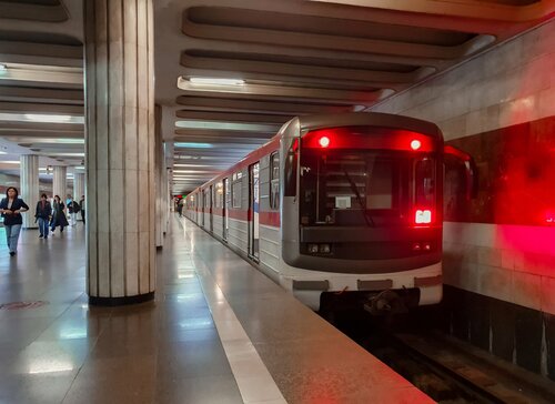 Vazha-Pshavela (Tbilisi, Vazha Pshavela avenue), metro station